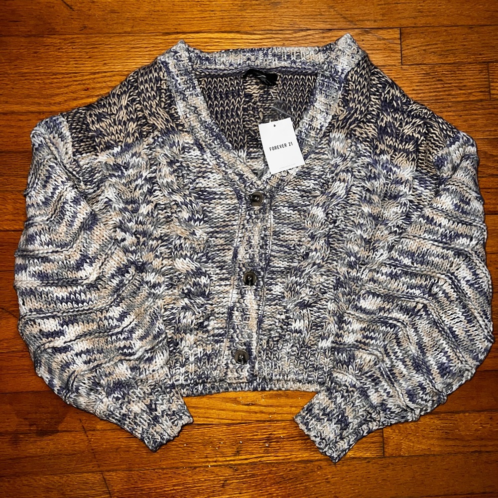 Cropped knitted sweater